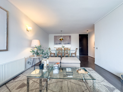 Piso Alto, 2 Dorms + Escritorio, Vista Y Full Amoblado