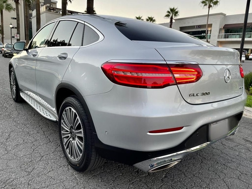 Imagen 5 de 15 de Mercedes Benz Glc 300 Coupe Avantgarde 2019