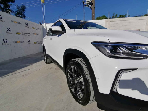 Imagen 7 de 15 de Chevrolet Tracker 2022 5p Premier L3/1.2 Aut