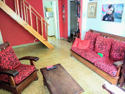 Imagen 5 de 30 de Munro - Chalet De 7 Amb En 2 Plantas Con Excelente Ubicación!!