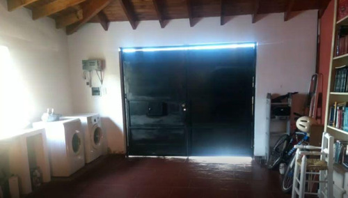 Casa Venta 2 Dormitoris 1 Baño, Patio Con Parrilla Y Cochera - Terreno 280 Mts 2 - Ringuelet