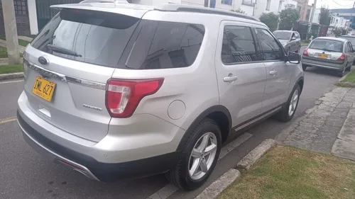 Ford Explorer 3.5 Xlt