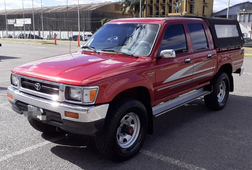 Toyota Hilux 2.8 D/cab 4x4 D Dlx