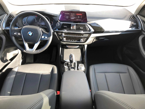 Imagen 8 de 13 de Bmw X3 Sdrive20i
