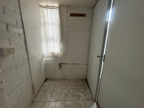 Departamento En Venta De 2 Dorm. En San Bernardo
