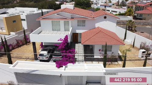 Imagen 3 de 30 de Residencia Con Alberca Y 6 Habitaciones En Av. La Rica, Juriquilla