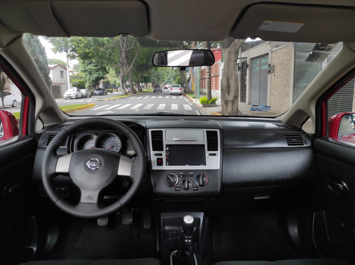 Nissan Tiida 1.8 Advance Sedan Mt