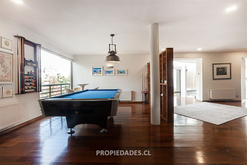 Casa En Arriendo De 5 Dorm. En Las Condes