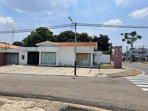 Solo Clientes 544 M2 Venta Amplia Casa Comercial De Esquina Av Monseñor Adams El Viñedo Valencia Mag 446327