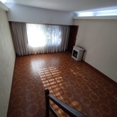 Casa En Venta En Lomas De Zamora, G.b.a. Zona Sur