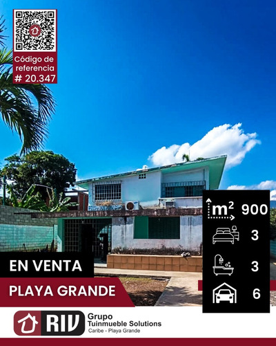 Venta - Casa Con Amplios Espacios Interiores, Playa Grande, Estado La Guaira.