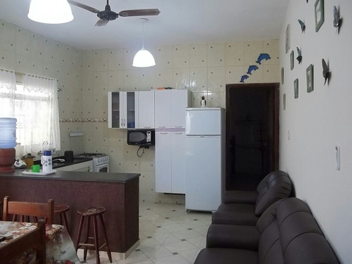 Alugo Casa De Praia Para Finais De Semana E Temporadas, Ótima Localização Á 294 Metros Da Praia, Casa Bem Cuidada Por Caseira, Arejada, Limpa, Sem Mofo Ou Bolor, Acomodação Para Até 11 Pessoas.