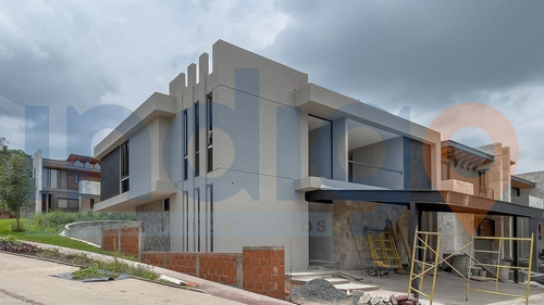 Imagen 1 de 13 de Casa Nueva En Preventa En Altozano