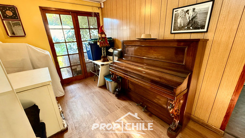Casa Y Cabañas En Pirque En Venta. (93819)