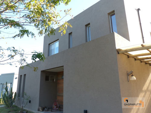 Imagen 3 de 14 de Casa En Venta 4 Ambientes Con Pileta En San Matías!