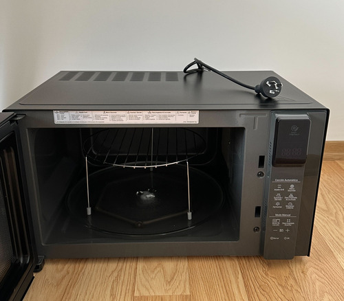 Horno Microondas Lg Mh8298dir, 42 Litros Grill, Impecable (Usado)