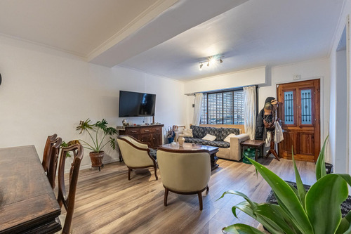Ph De 3 Ambientes Con Terraza Refaccionado En Venta En Almagro