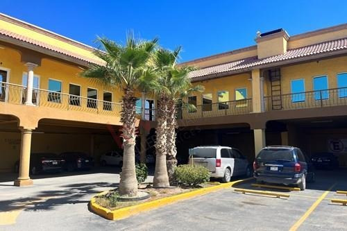 Imagen 3 de 16 de Oficina 66 M² Con Acabados De Lujo Blvd. Gómez Morín Cd. Juárez Chih