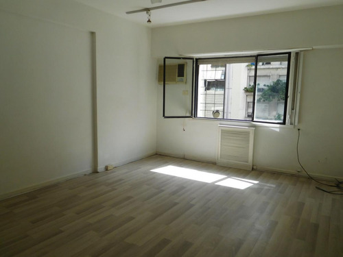 Imagen 10 de 17 de Centro Monoambiente Al Frente De 34 M2, Apto Vivienda O Profesional, Muy Luminoso