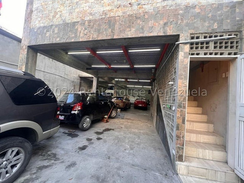 Edificio Comercial En Alquiler En Santa Eduvigis 24-16841 Cs