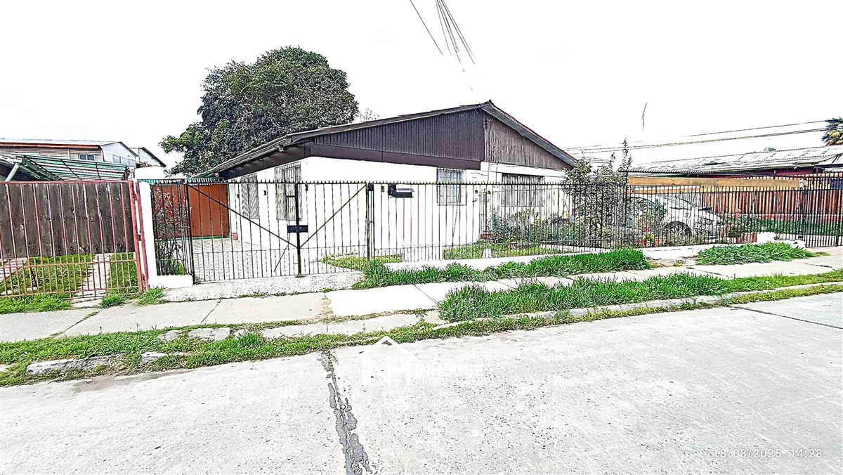 Imagen 2 de 24 de Casa En Venta De 4 Dorm. En Estación Central