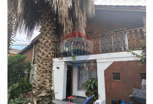 Venta De Amplia Y Cómoda Casa En Maipú