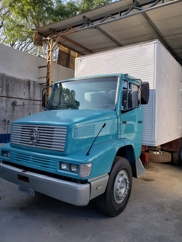 Caminhão Toco Bau Mercedes Benz L1418