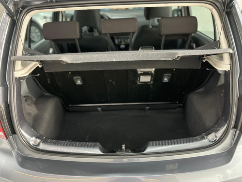 Volkswagen Fox 1.6 MSI TOTAL FLEX CONNECT 4P MANUAL