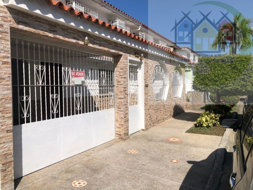 Se Vende Casa En Villa Heroica Guatire 