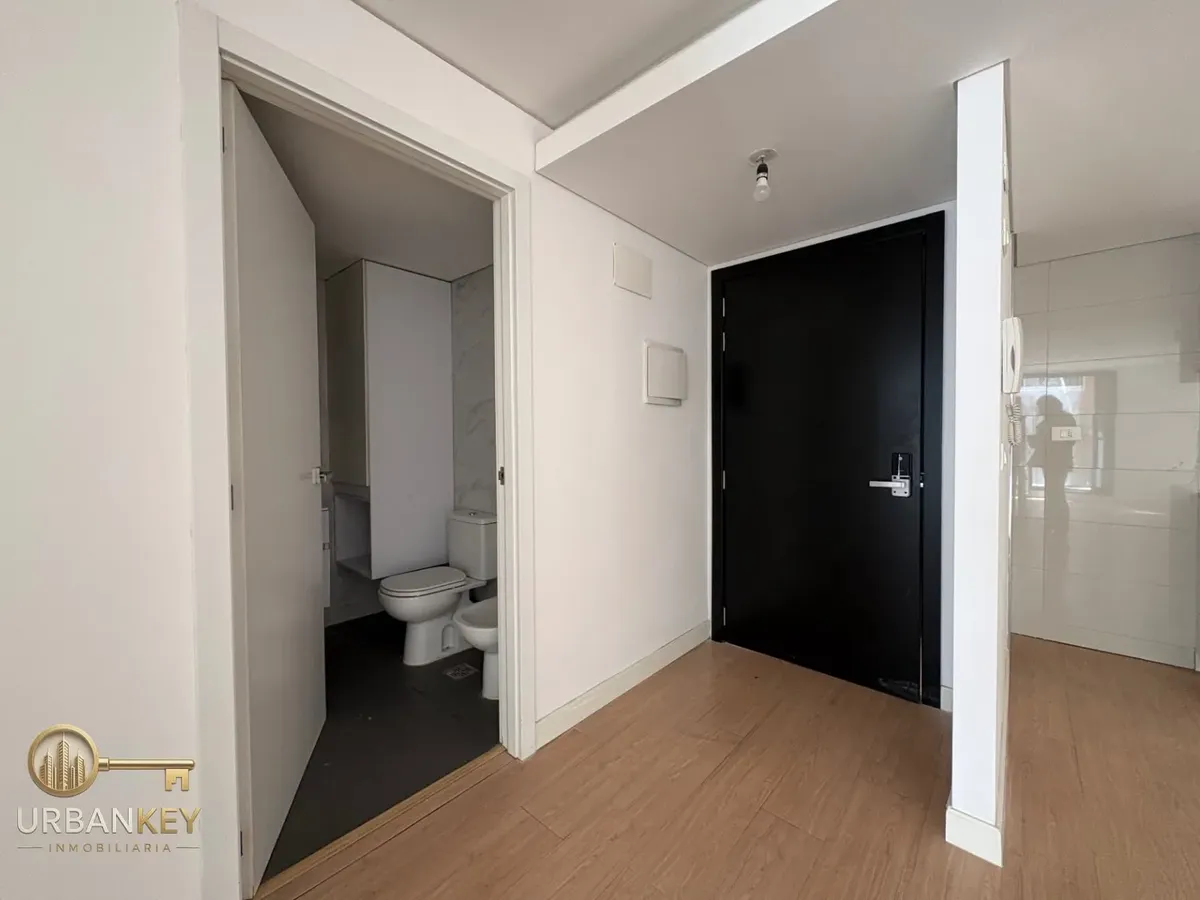 Alquiler Apartamento 1 Dormitorio Y 2 Terrazas En Centro Barrio Sur Proximo A La Rambla · Foto 4