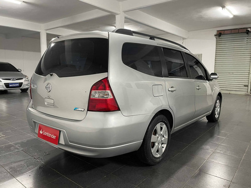 Imagem 4 de 10 de Nissan Grand Livina 1.8 Sl 16v Flex 4p Automático