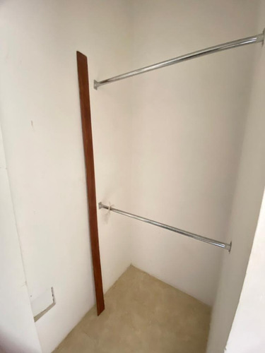 Imagen 12 de 18 de Fernando Guerrero Vende Townhouse En Res Camurí, Urb. Manantial