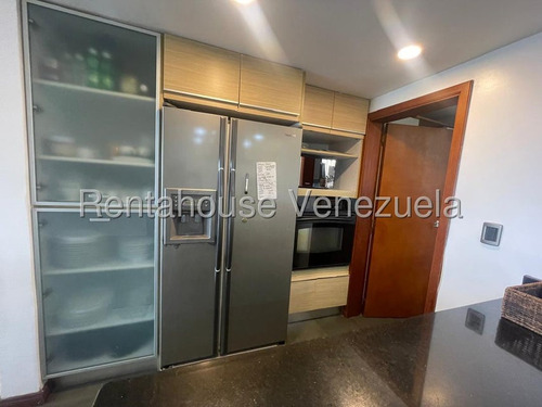 Apartamento Piso Medio Regency Plaza Remodelado En Calle Cerrada En Venta En Los Naranjos Avenida Norte 4 Caracas
