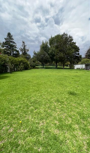 Venta De Lote De Terreno En Residencial Club De Golf San Carlos Metepec