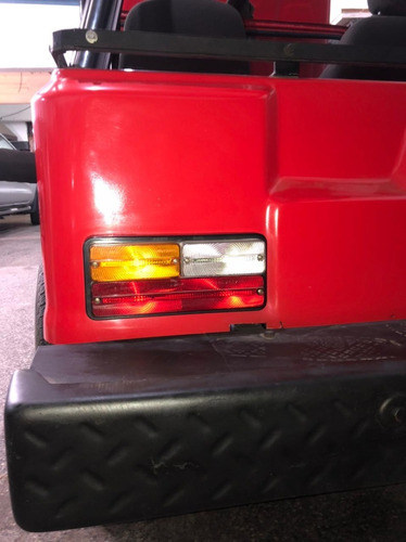 Jeep Ika Corto 4x2 Fibra - Motor Falcon 188