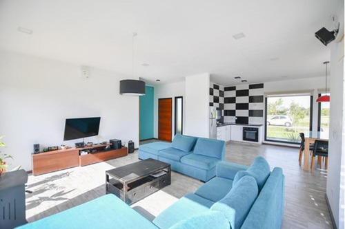 Imagen 3 de 25 de Casa En Venta 4 Dormitorios En El Mirador