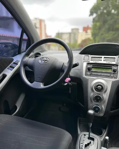 Toyota Yaris 5 Puertas
