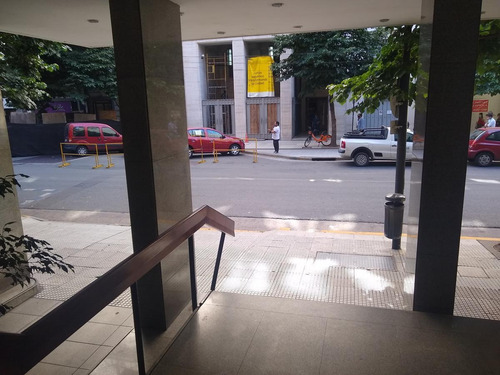 Imagen 21 de 21 de Oficina En Tribunales. Apto Vivienda