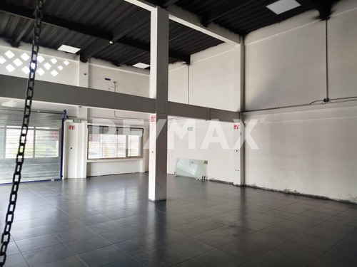 Oportunidad Para Franquicias!! Local Comercial En Corregidora