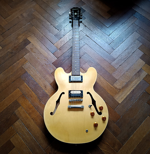 EpiPhone Dot Es 335 ( Ibanez, Hollow, Sheraton, Casino )