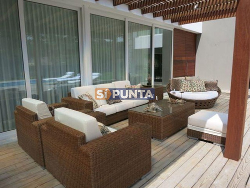 Imagen 2 de 8 de Casa En Barrio Privado