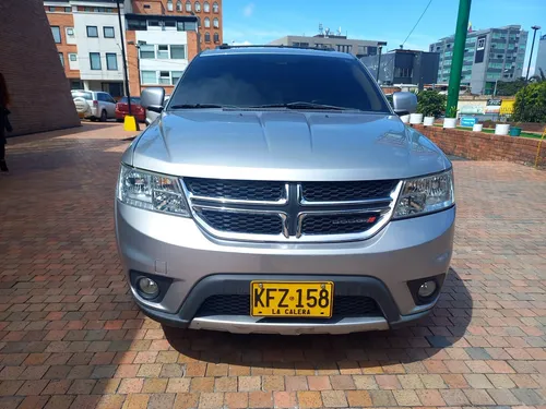 Dodge Journey 2.4 Sxt Fl Aut 7 PASAJEROS