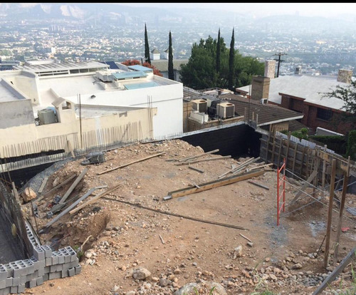 Terreno Residencial Colonial De La Sierra (san Pedro)