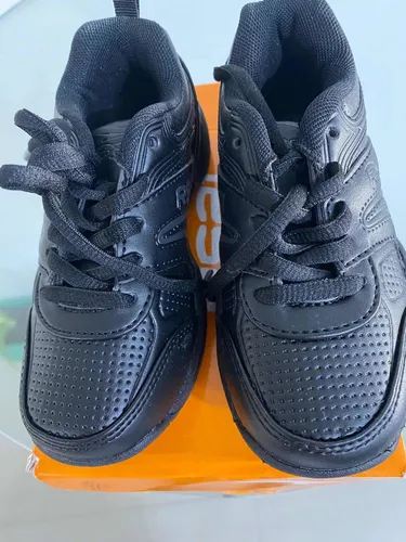 Las mejores ofertas en Zapatos deportivos negros para bebés niños