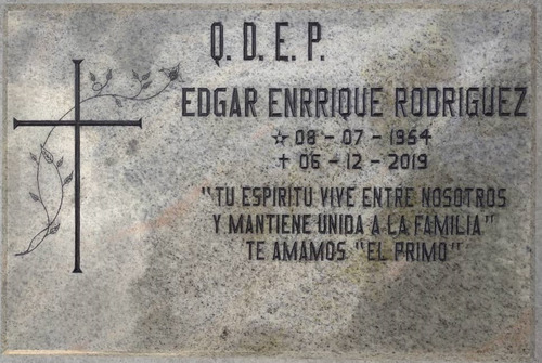 Imagen 10 de 10 de Lapidas Y Placas Talladas Artísticamente Mármol Granito