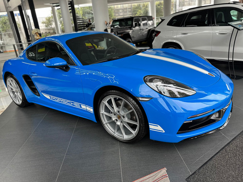 Estrena Auto!!! Es Un Azul Hermoso Y Con Poco Kilometraje