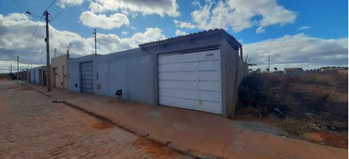 Casa De 3 Quartos Sendo 1 Suíte, Sala, Cozinha, Garagem.