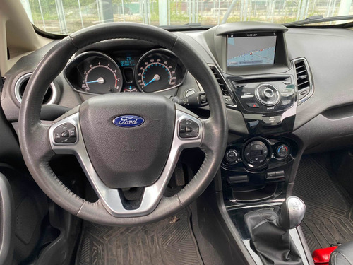 Ford Fiesta Kinetic Design 1.6 Titanium 120cv