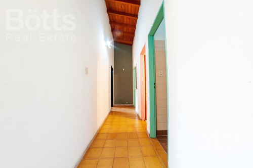 Imagen 15 de 18 de Venta De Casa Tipo Quinta Con Pileta En Amplio Terreno En Trujui - Moreno