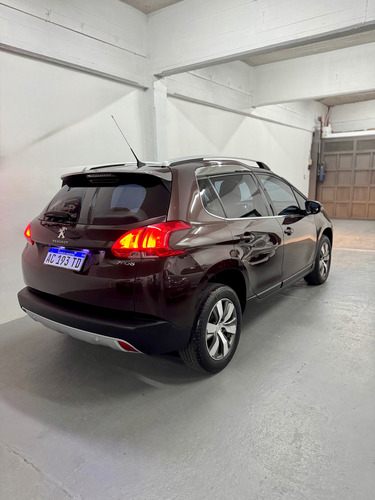 Peugeot 2008 1.6 Feline